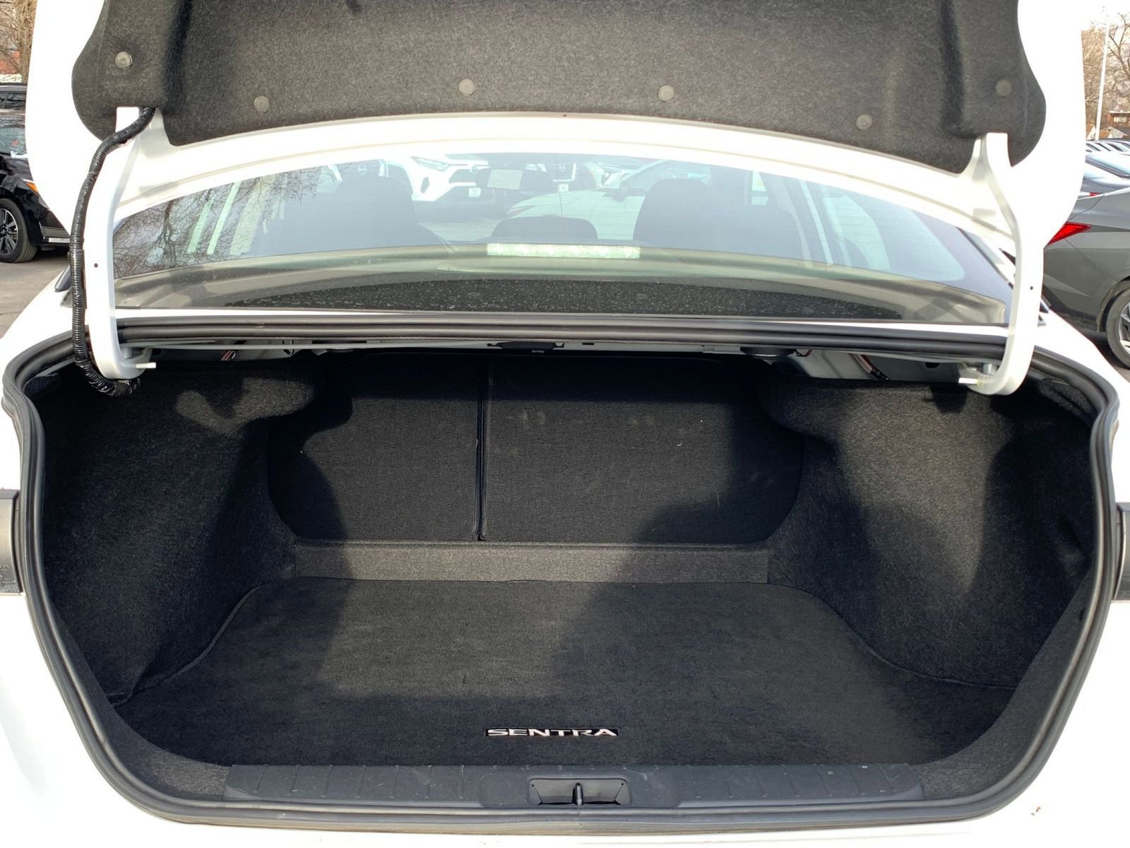 Used 2025 Nissan Sentra S image 30