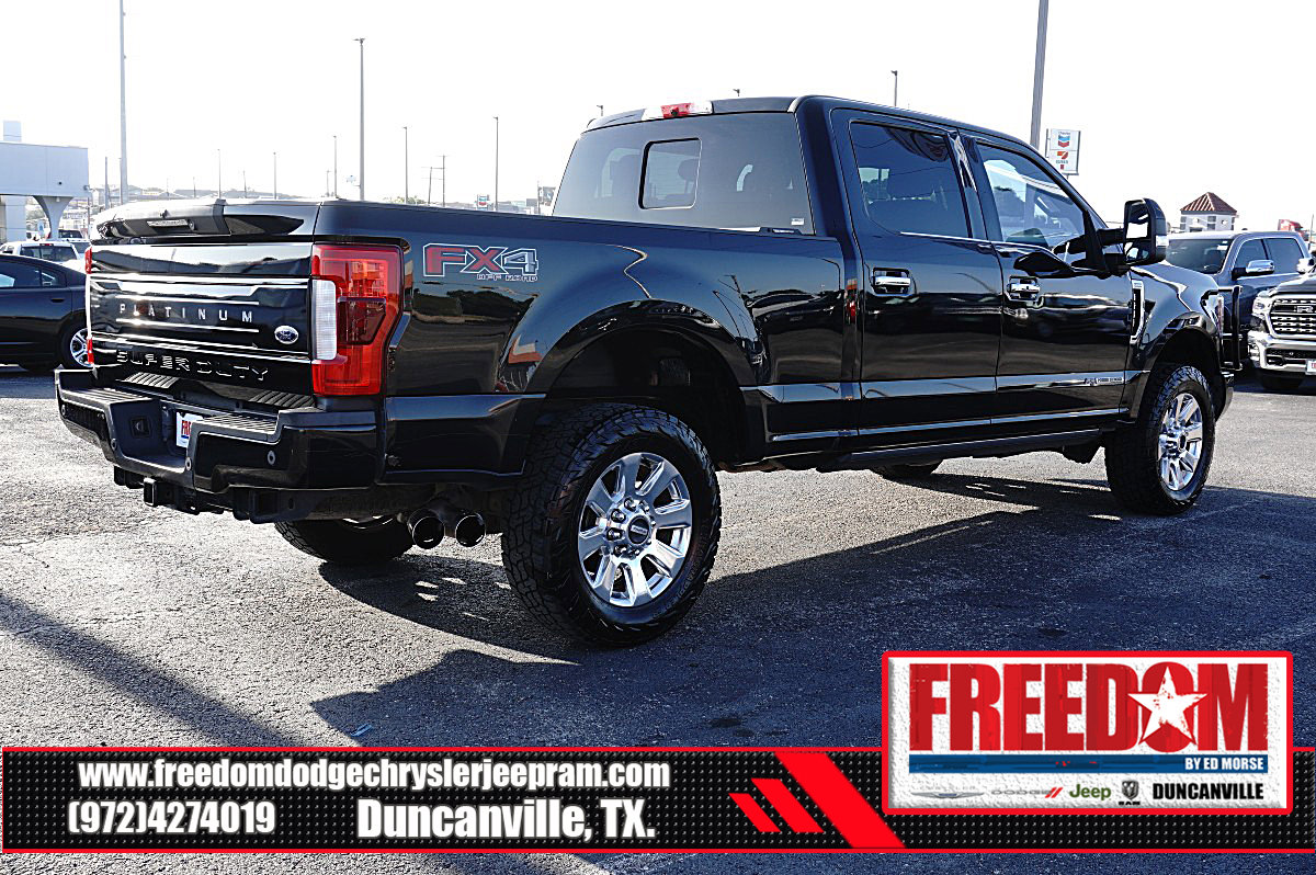 Used 2017 Ford F250 Platinum w/ Platinum Ultimate Package AWD/4WD image 5
