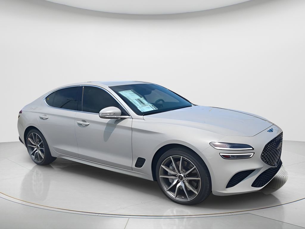 Used 2026 Genesis G70 2.5T image 3
