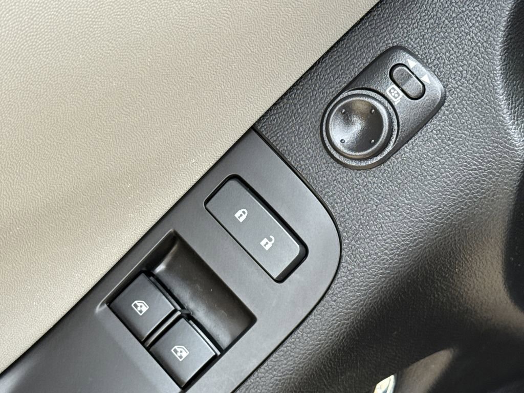 Used 2013 Chevrolet Camaro LS RWD image 19