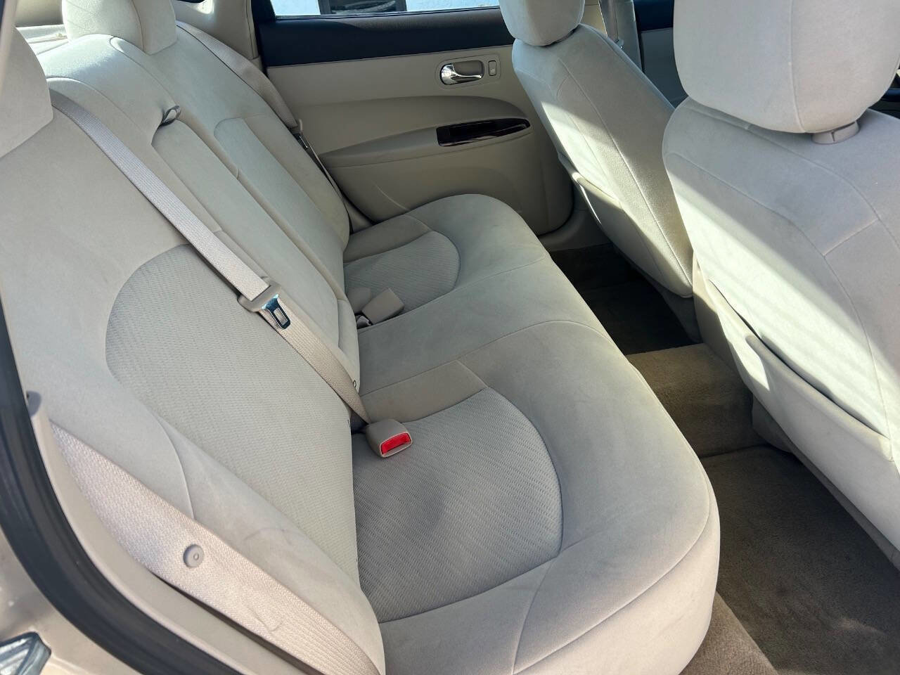 Used 2008 Buick LaCrosse CX image 19