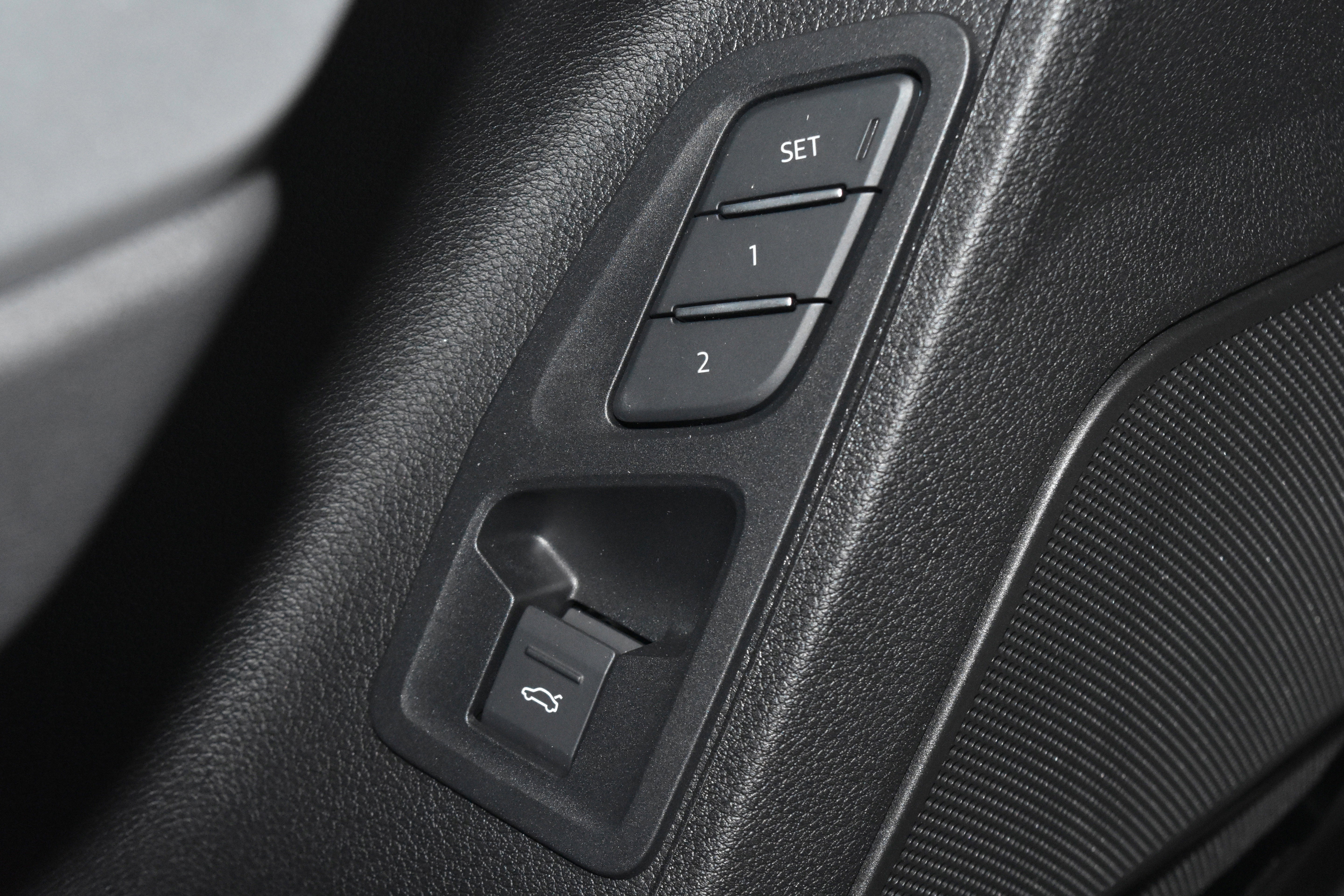 New 2025 Audi Q3 2.0T Premium image 5