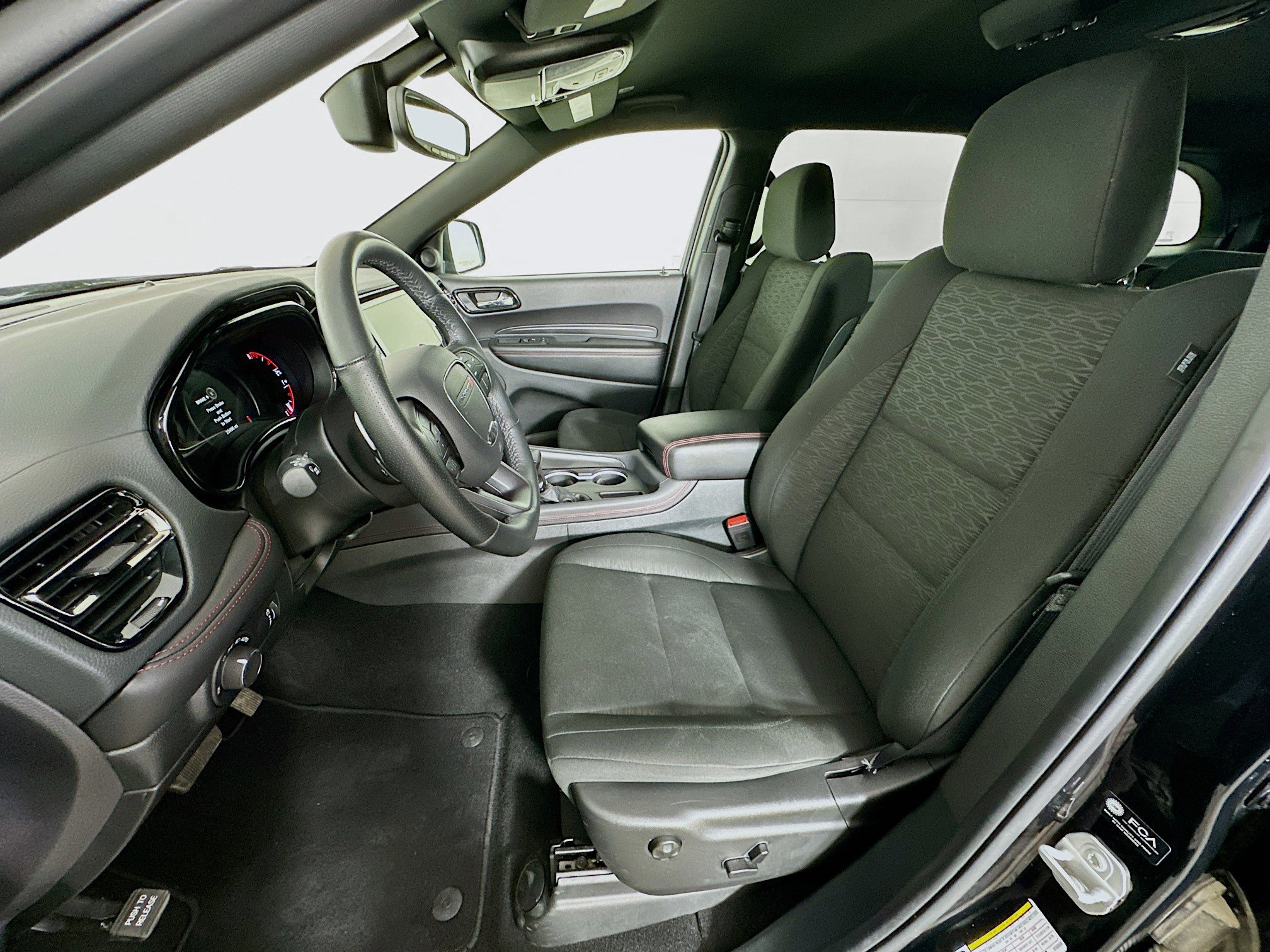 Used 2025 Dodge Durango GT AWD/4WD image 13