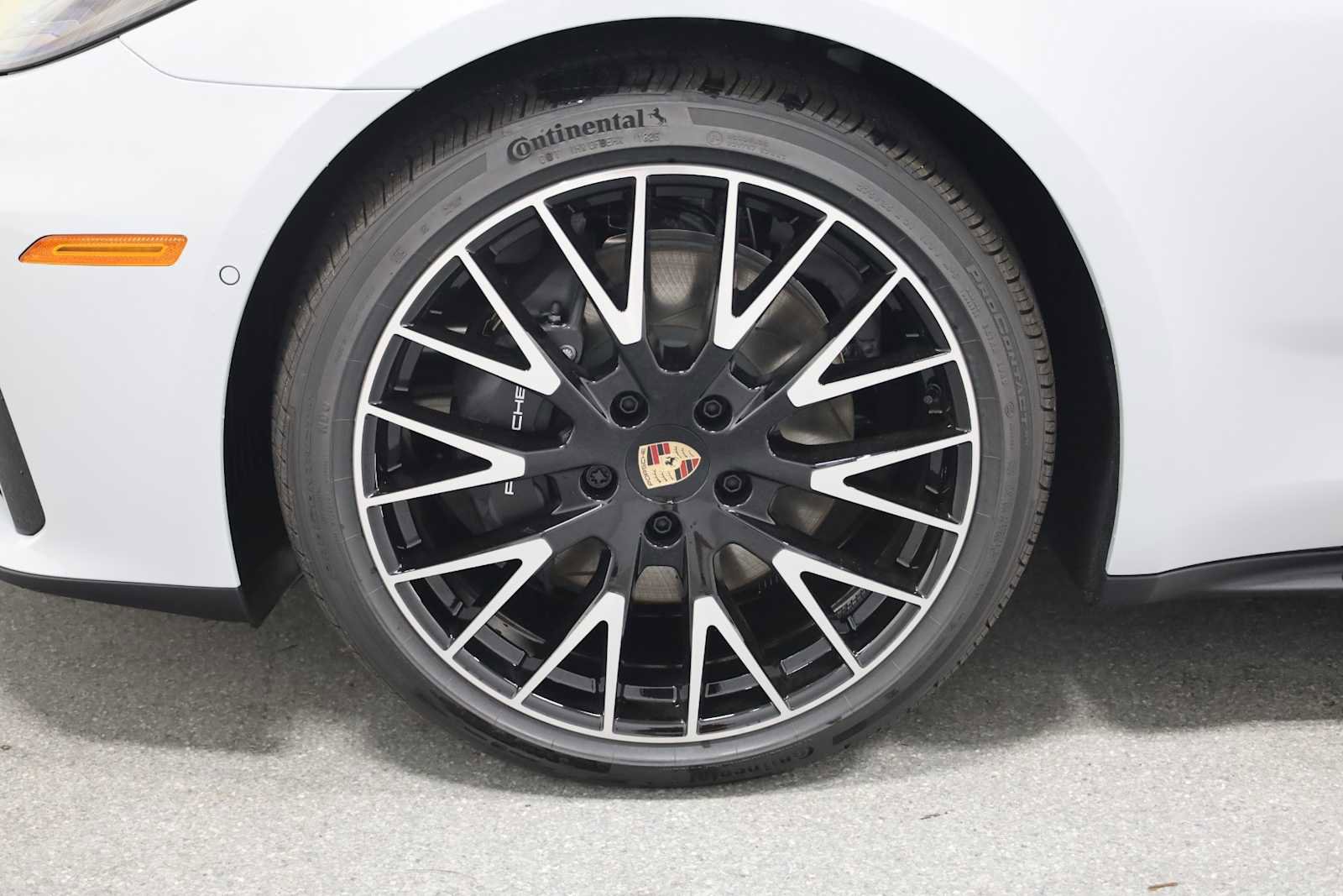 New 2025 Porsche Panamera 4 image 46