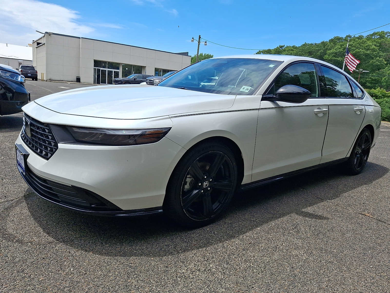 Used 2023 Honda Accord Sport image 3