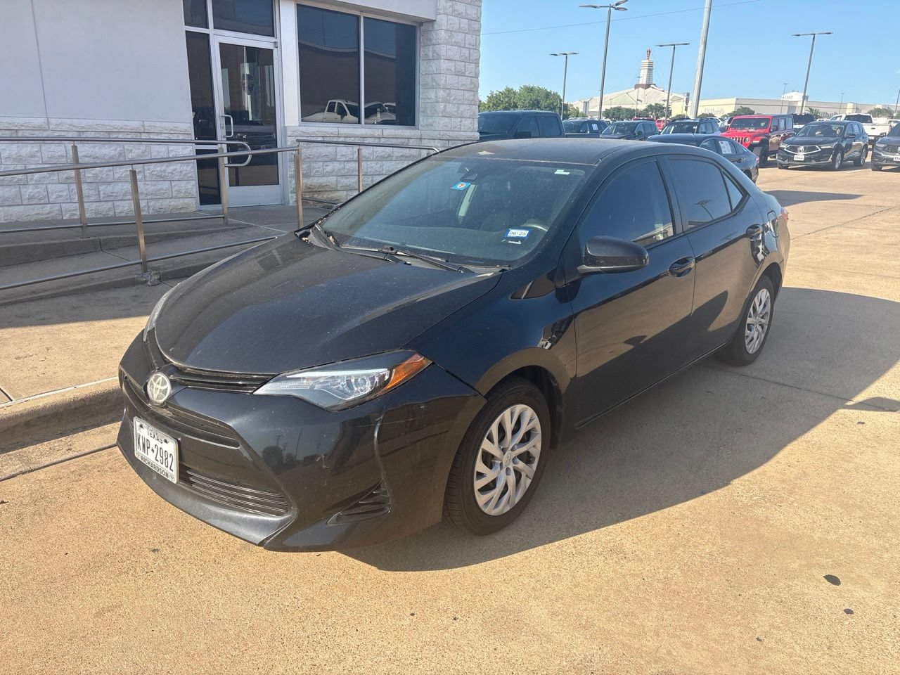 Used 2018 Toyota Corolla LE FWD video 1