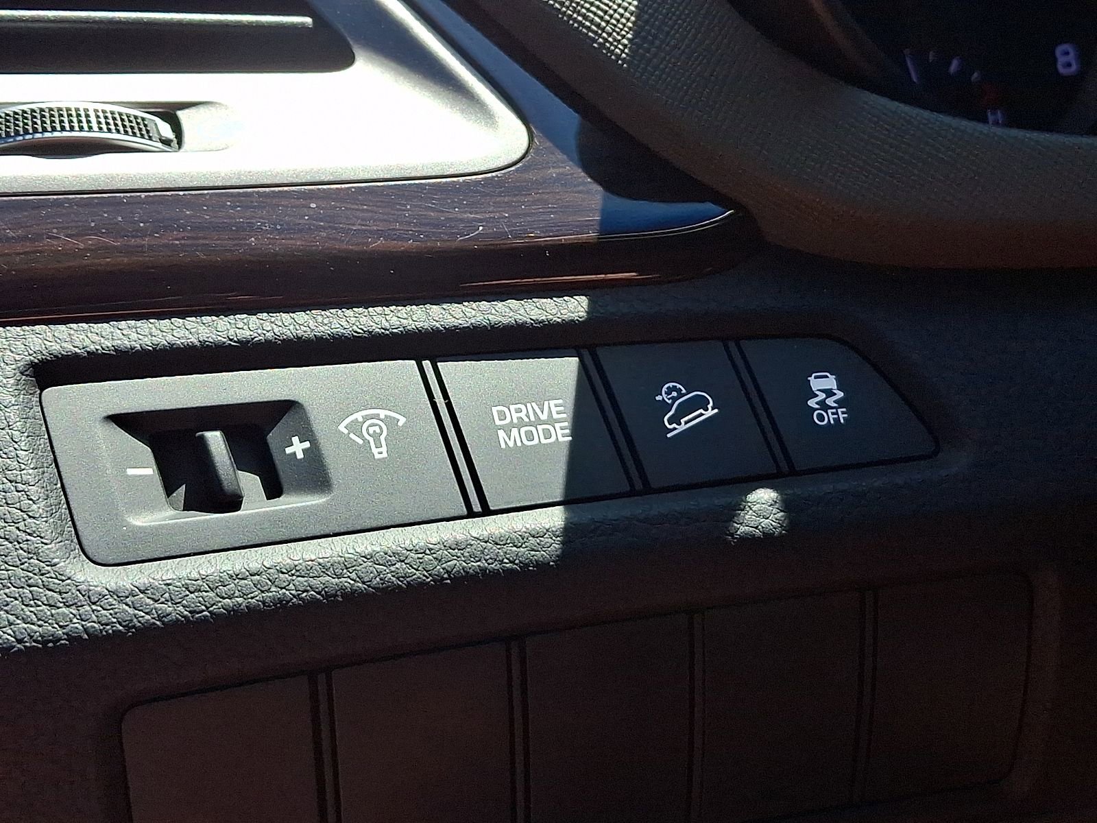 Used 2019 Hyundai Santa Fe XL SE FWD image 24