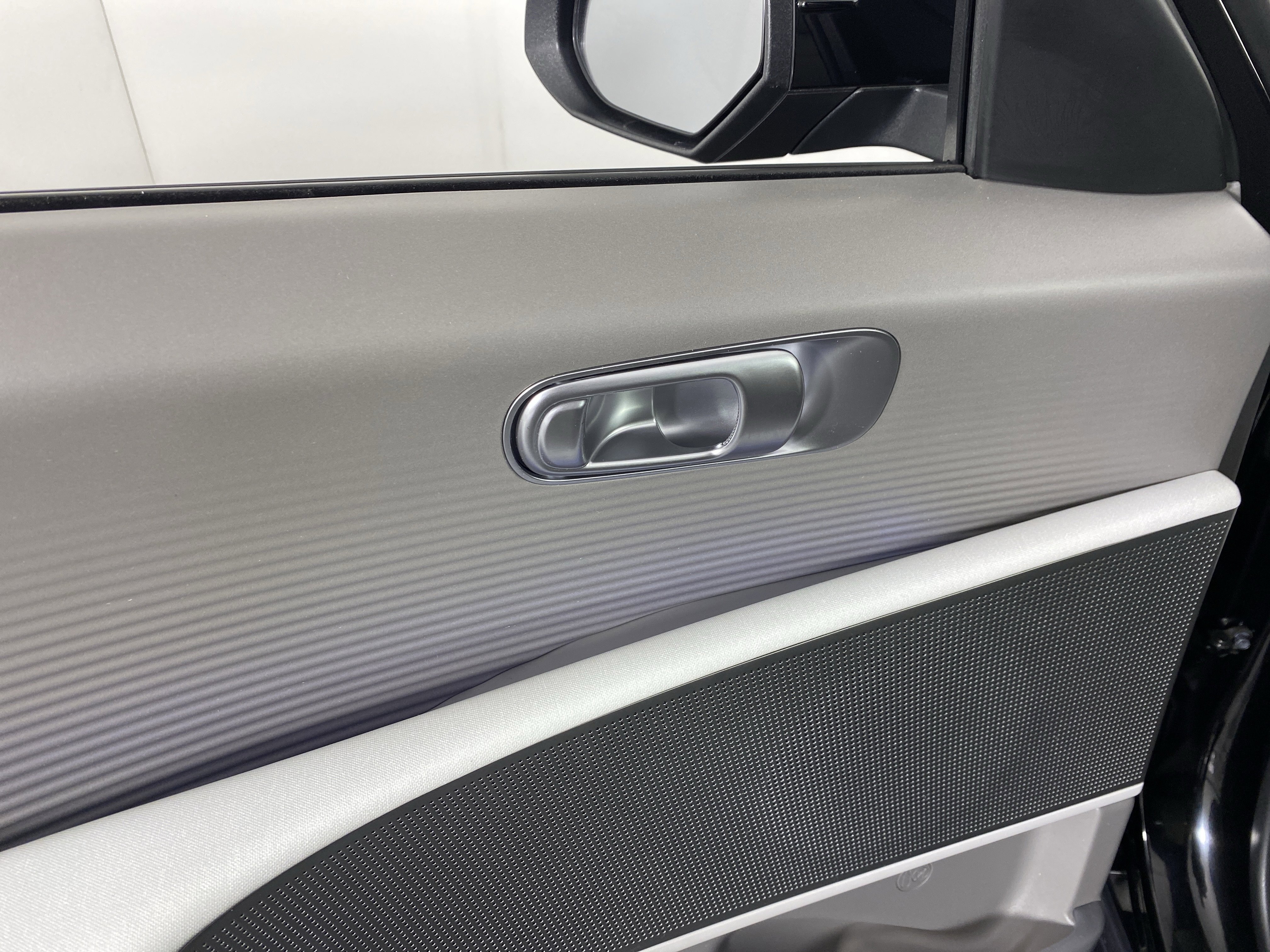 Used 2024 Hyundai Ioniq 6 SEL image 16