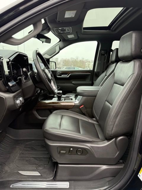 Used 2025 GMC Sierra 1500 Elevation w/ Elevation Premium Package image 15