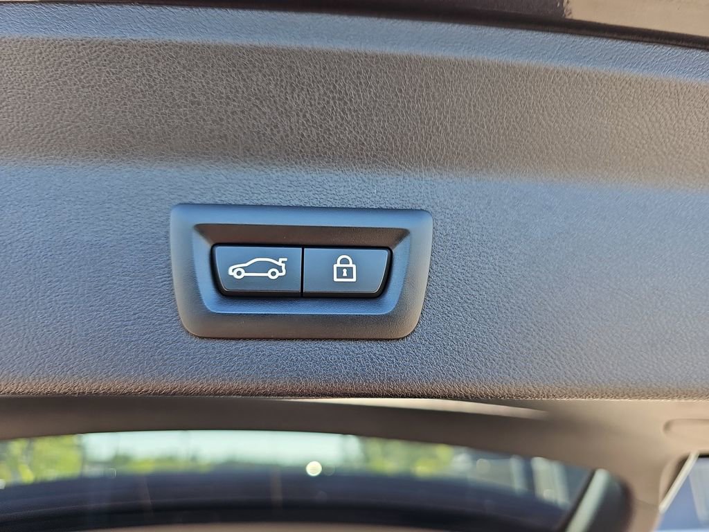 Used 2022 BMW X3 xDrive30i w/ Convenience Package image 17