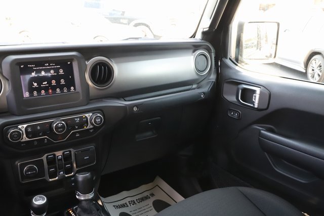 Used 2023 Jeep Gladiator Sport image 25