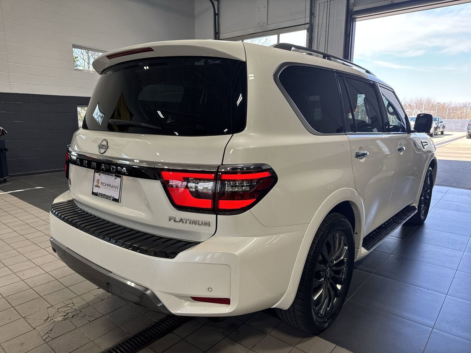 Used 2023 Nissan Armada Platinum w/ Captain's Chairs Package image 42