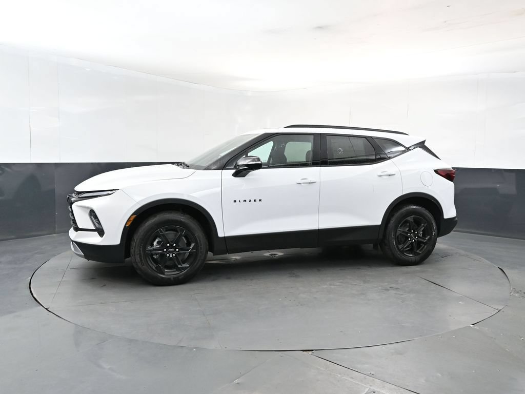New 2026 Chevrolet Blazer LT w/ Midnight/Sport Edition AWD/4WD image 2