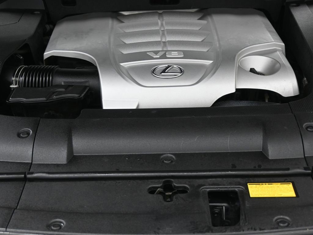 Used 2011 Lexus LX 570 4WD image 30