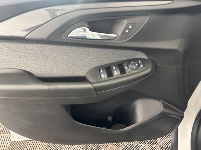 Used 2023 Chevrolet TrailBlazer LT FWD image 20