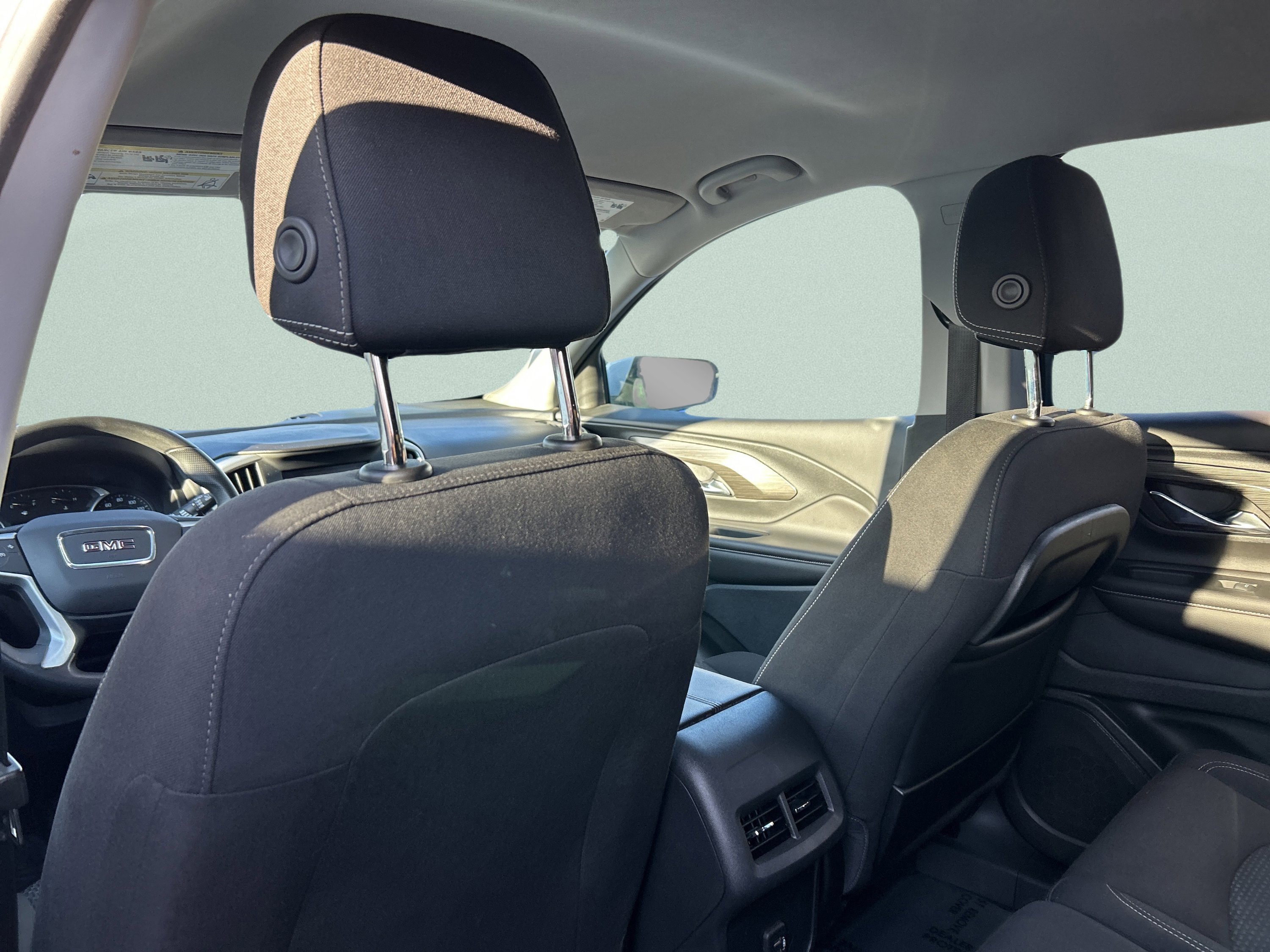 Used 2022 GMC Terrain SLE image 16