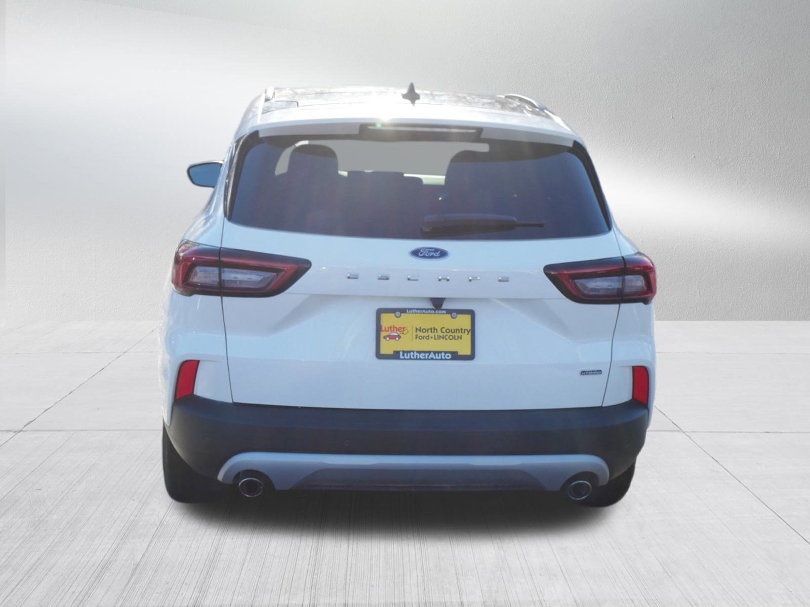 Used 2025 Ford Escape SE w/ PHEV Premium Package FWD image 6