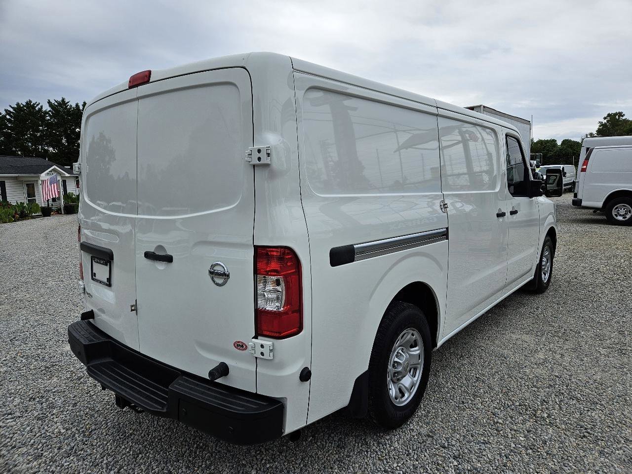 Used 2019 Nissan NV 2500 SV RWD image 5