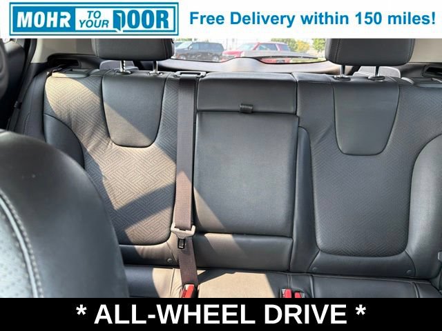 Used 2020 Buick Encore GX Essence w/ Sport Touring Package AWD/4WD image 36
