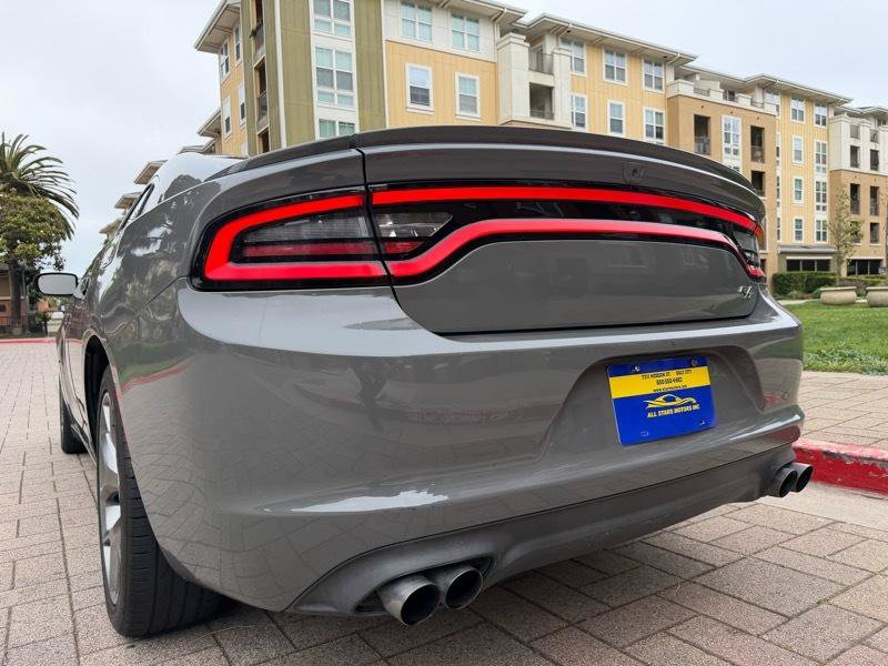 Used 2017 Dodge Charger R/T w/ Navigation & Travel Group RWD image 12