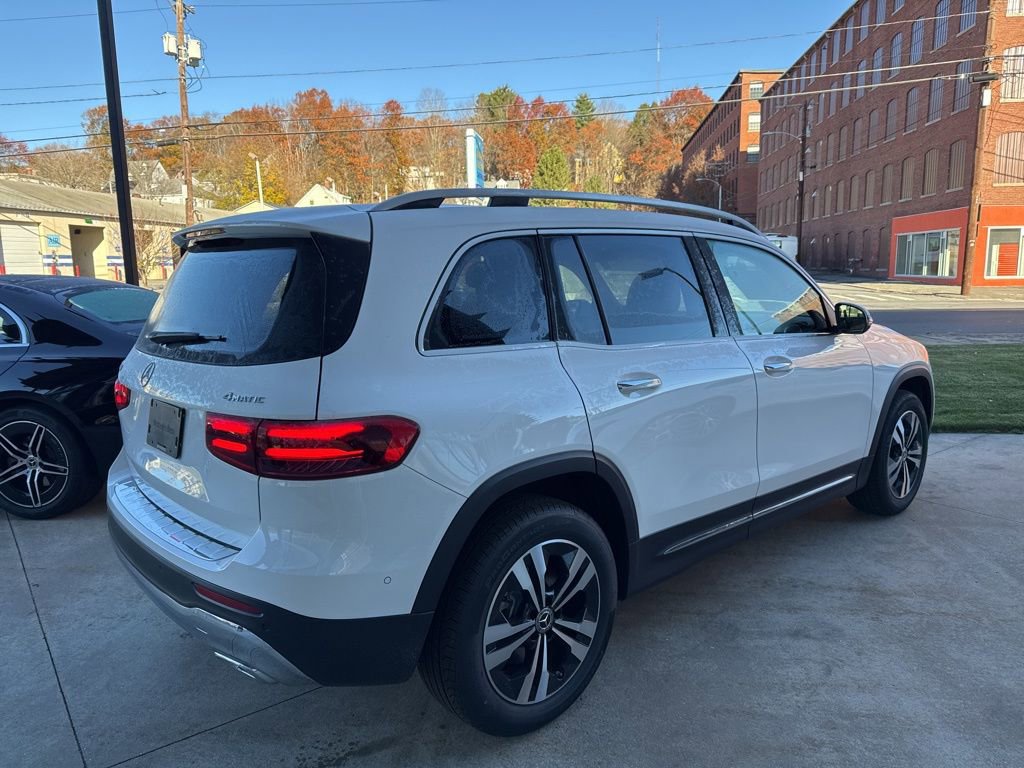 New 2026 Mercedes-Benz GLB 250 4MATIC image 10