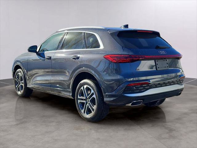 Certified 2025 Audi Q5 Premium w/ Convenience Package AWD/4WD image 6