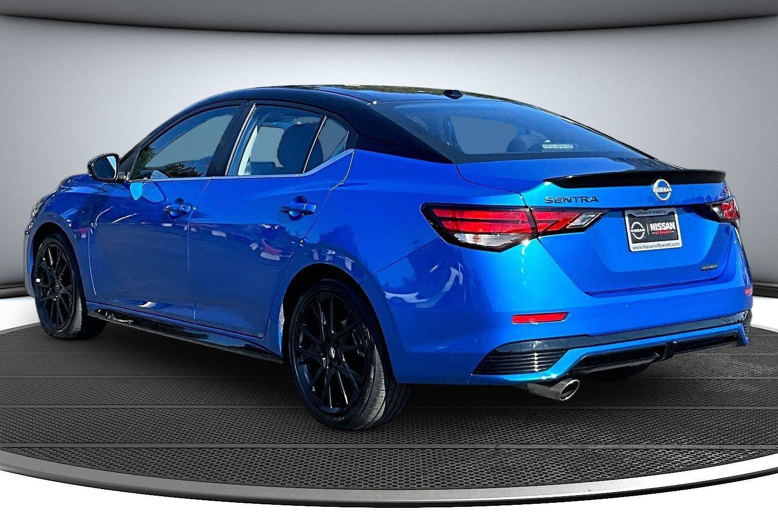 Used 2025 Nissan Sentra SR w/ Midnight Edition FWD image 5