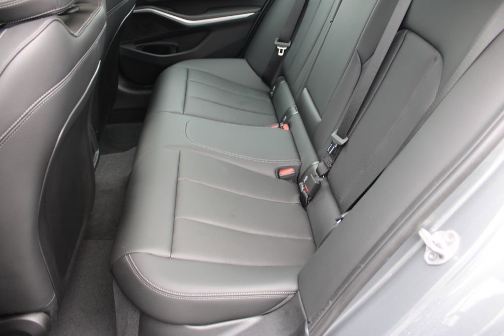 New 2025 BMW 330i xDrive Sedan w/ M Sport Package image 24