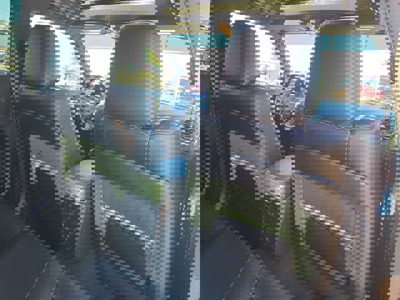 Used 2022 Chrysler 300 S w/ Comfort Group image 16