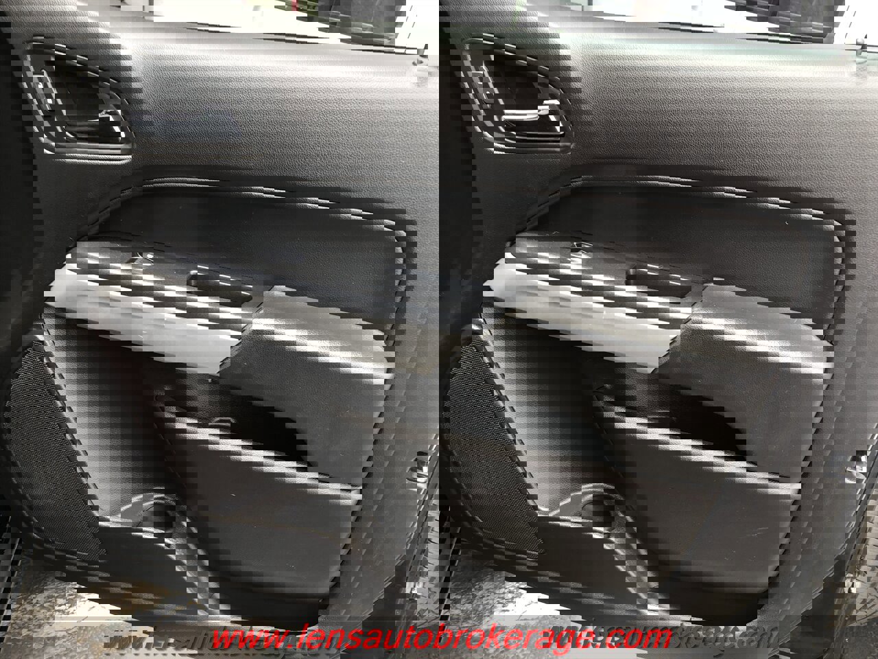 Used 2018 Chevrolet Colorado ZR2 image 21