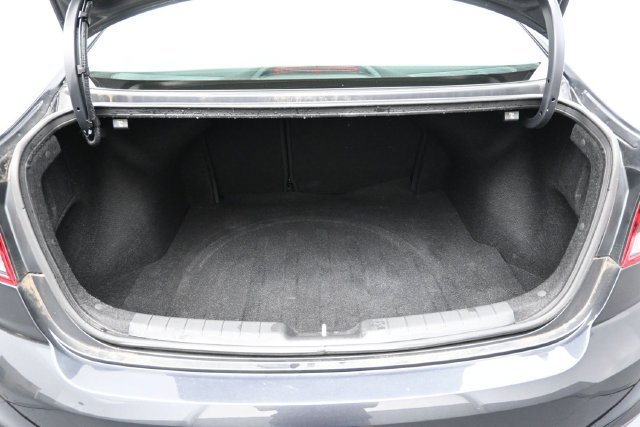 Used 2020 Hyundai Elantra SE FWD image 27