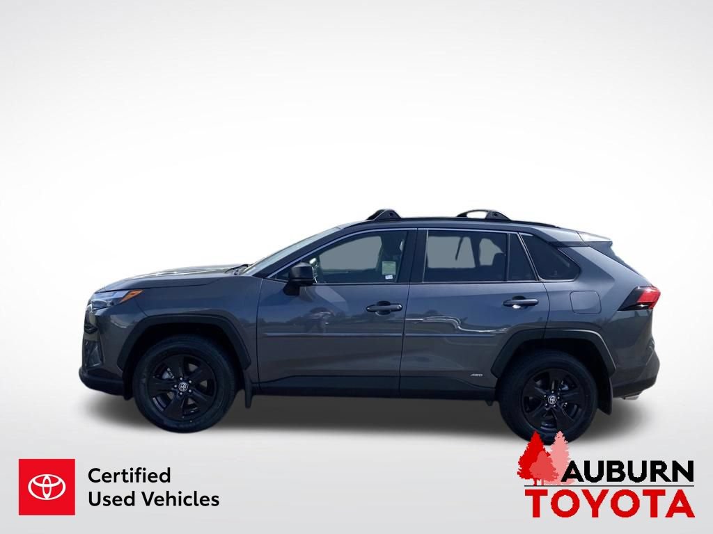Certified 2025 Toyota RAV4 LE AWD/4WD image 4