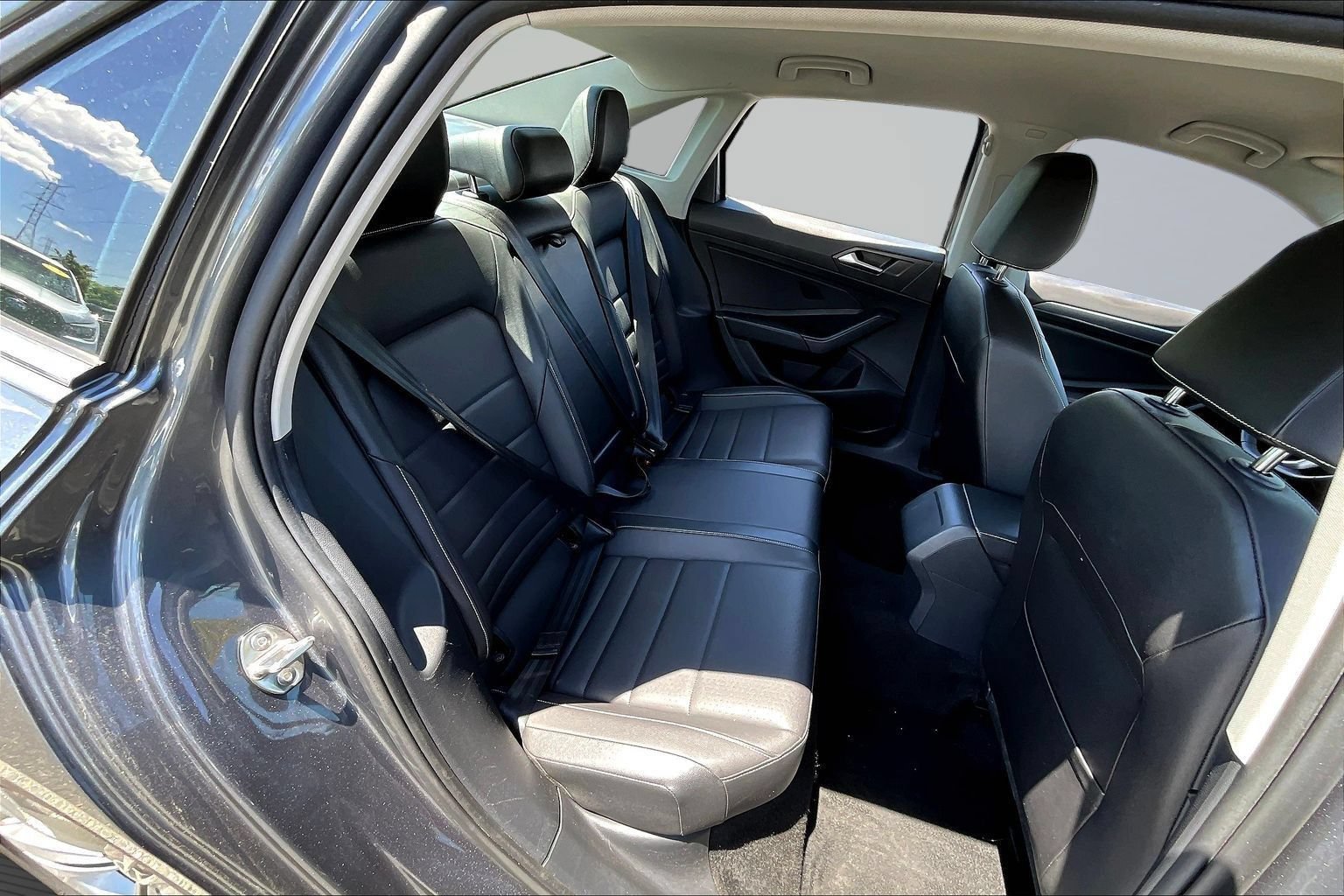 Used 2024 Volkswagen Jetta SE FWD image 24