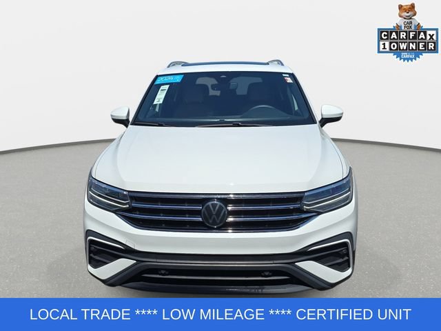 Used 2024 Volkswagen Tiguan SE w/ Panoramic Sunroof Package AWD/4WD image 2