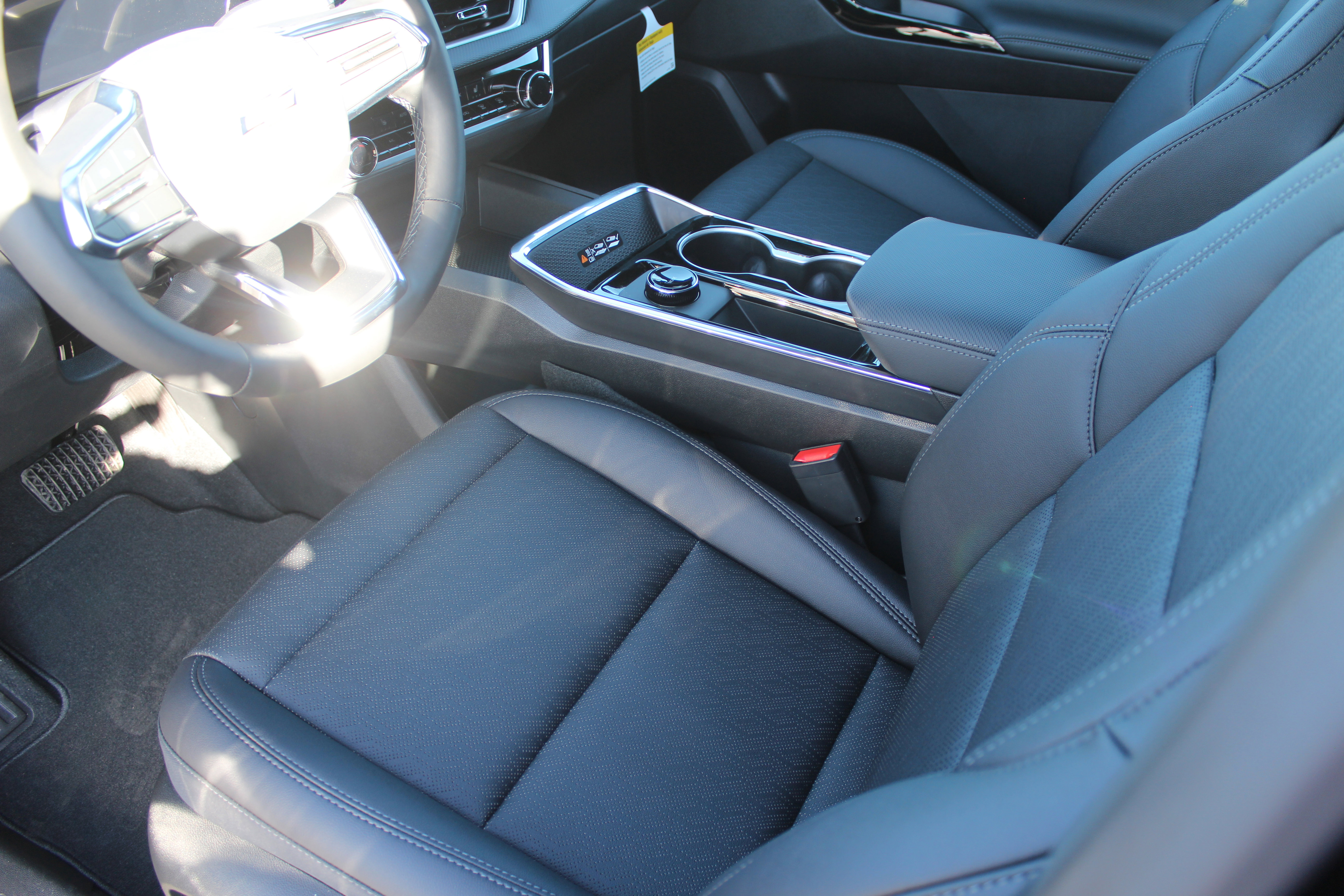 New 2026 Chevrolet Equinox LT w/ Convenience Package II image 29