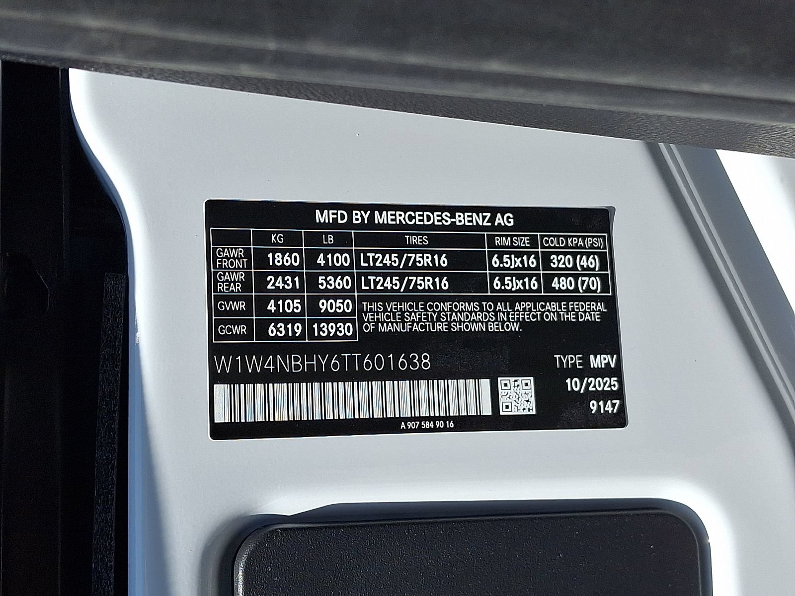 New 2026 Mercedes-Benz Sprinter 2500 image 16