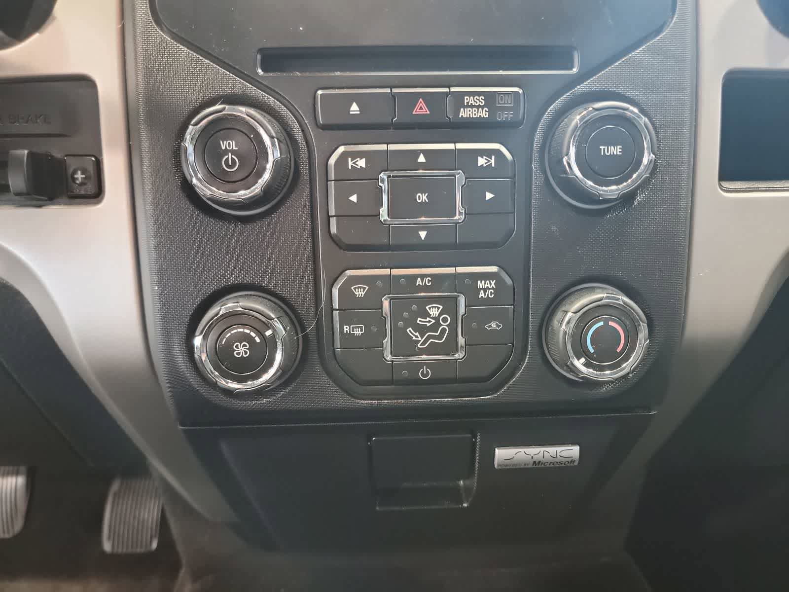 Used 2014 Ford F150 XLT w/ Equipment Group 302A Luxury AWD/4WD image 25