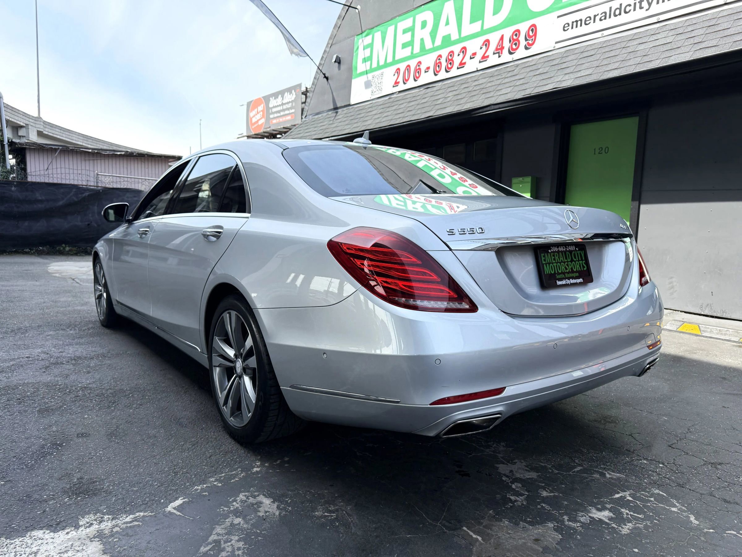 Used 2015 Mercedes-Benz S 550 4MATIC Sedan image 6