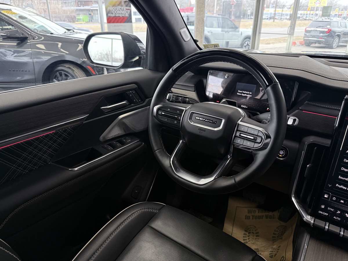 Used 2024 GMC Acadia Denali w/ Super Cruise Package FWD image 45