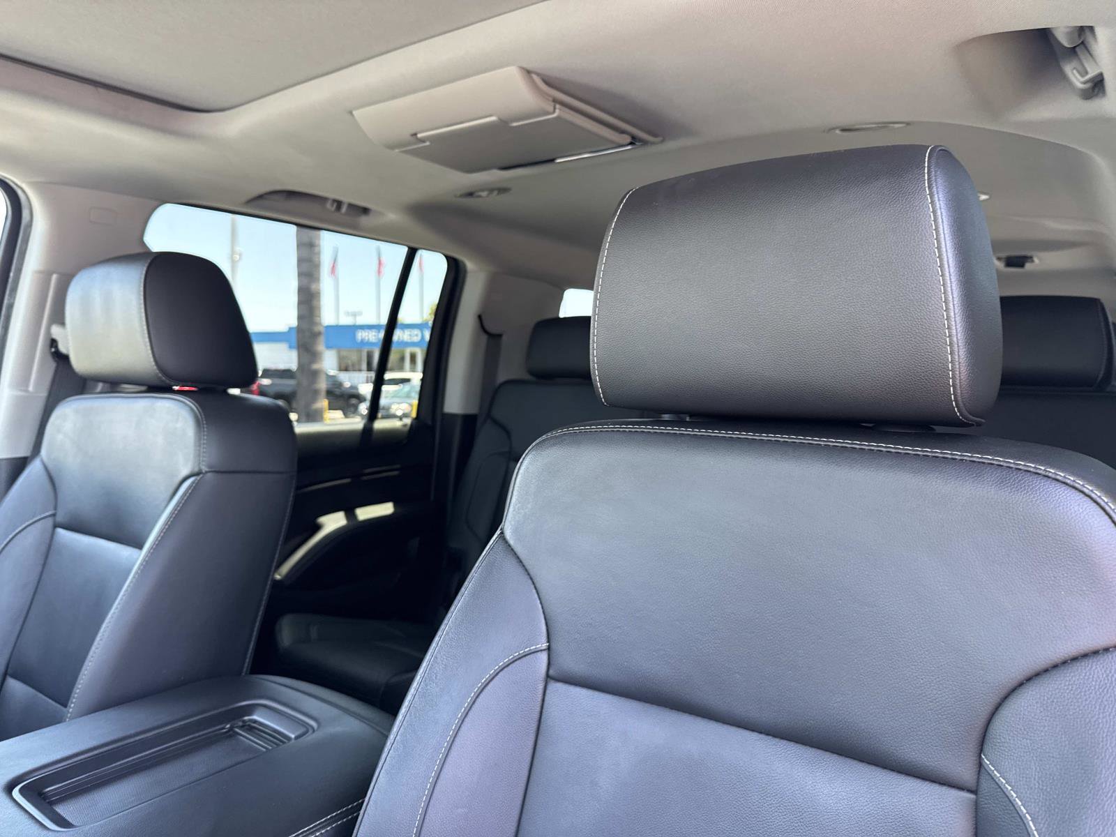 Used 2018 Chevrolet Suburban LT RWD image 23