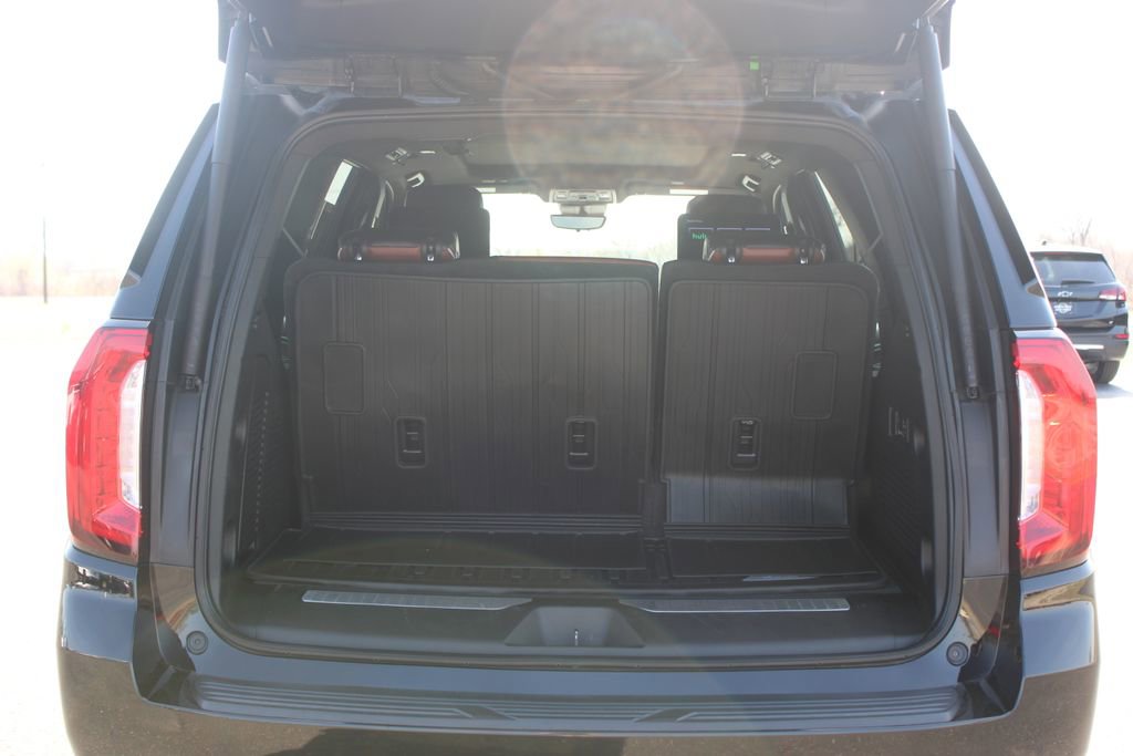 Used 2023 GMC Yukon Denali Ultimate w/ LPO, Floor Liner Package AWD/4WD image 14