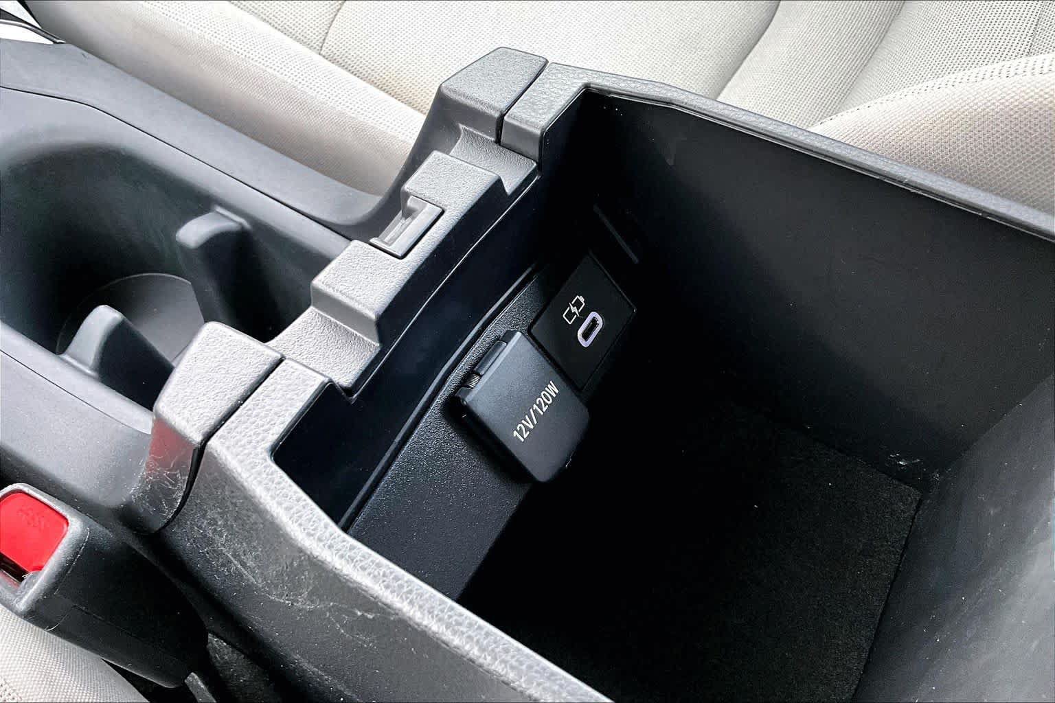 Used 2025 Toyota Corolla Cross L FWD image 36