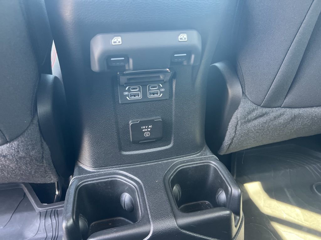 Used 2023 Jeep Gladiator Rubicon w/ Cold Weather Group image 22