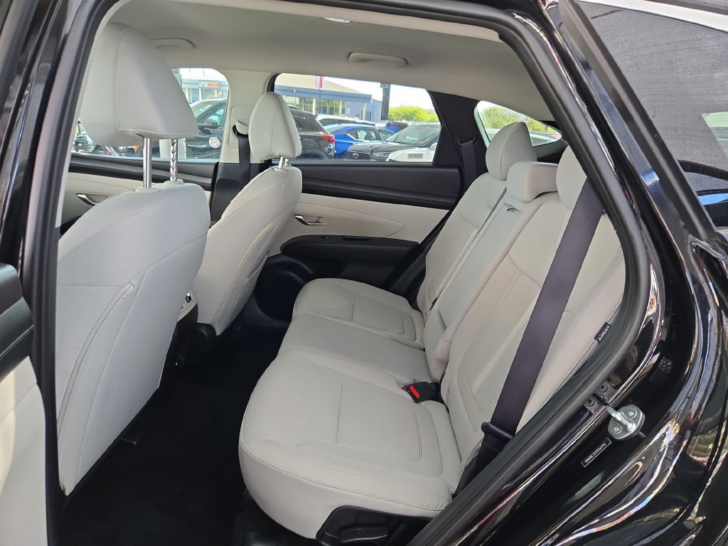 Used 2025 Hyundai Tucson SEL AWD/4WD image 17