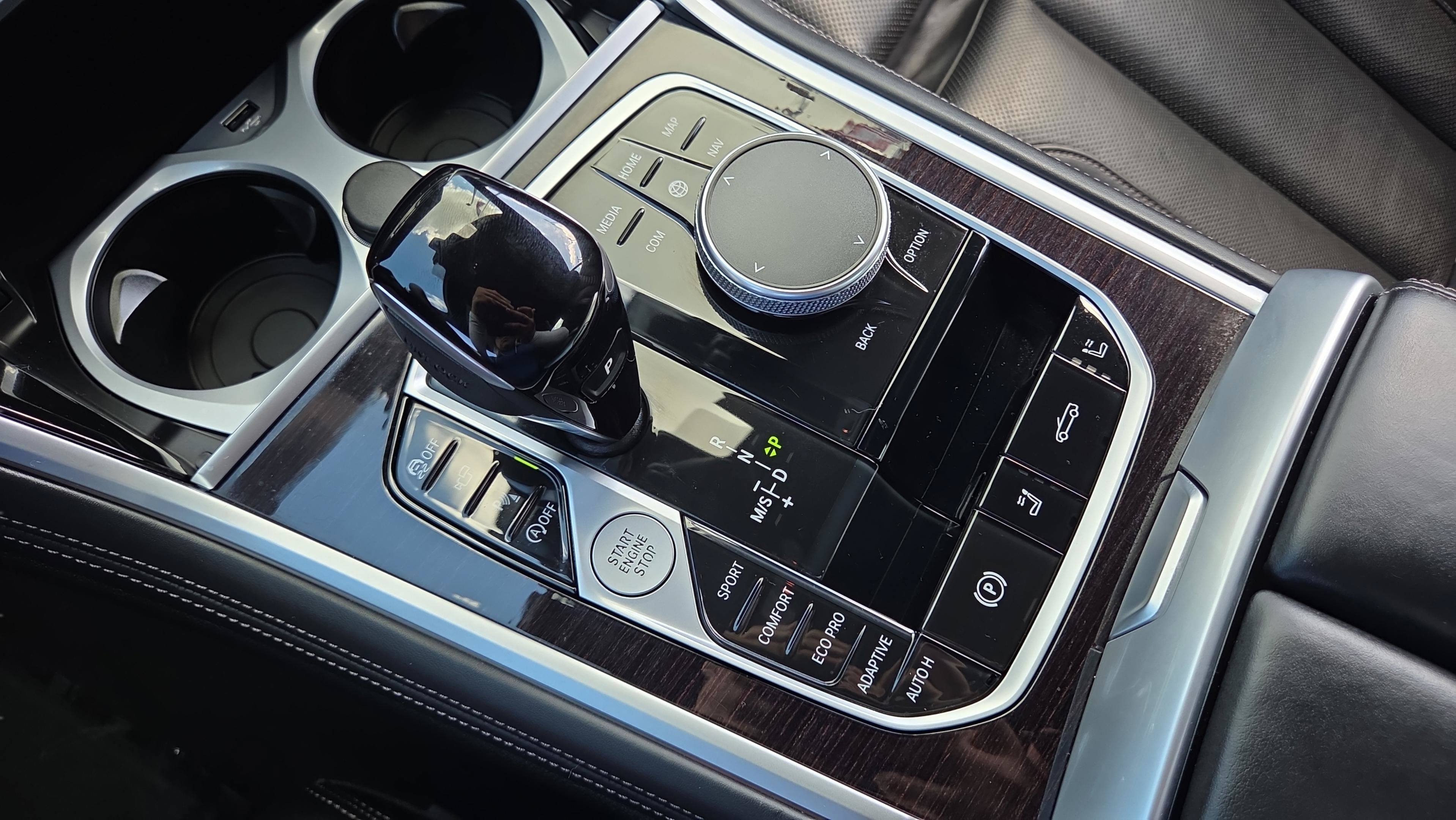 Certified 2024 BMW 840i Convertible RWD image 30