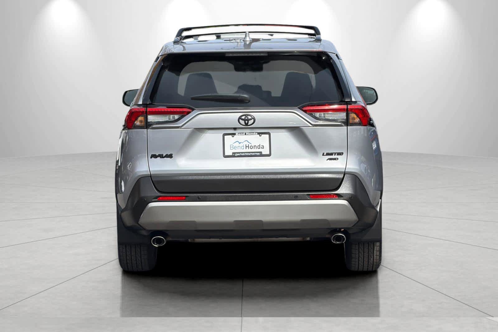 Used 2025 Toyota RAV4 Limited w/ Advanced Technology Package AWD/4WD image 7