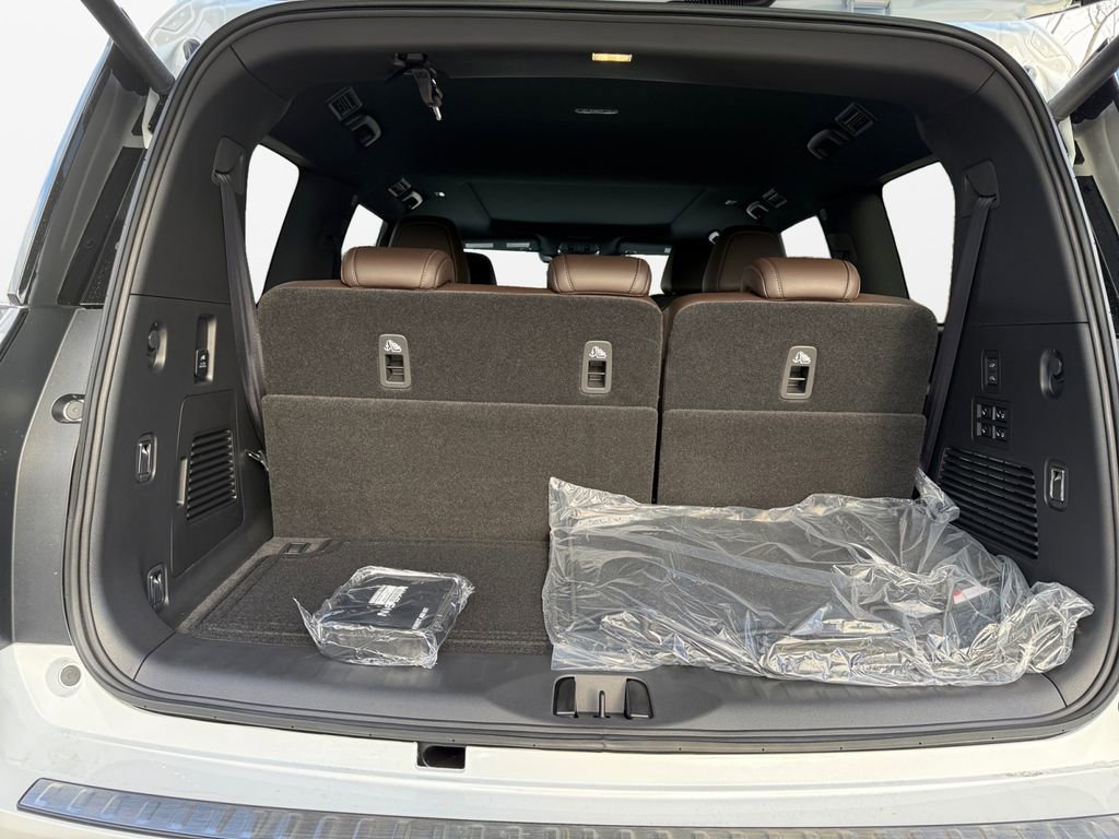 New 2026 Nissan Armada Platinum Reserve image 18