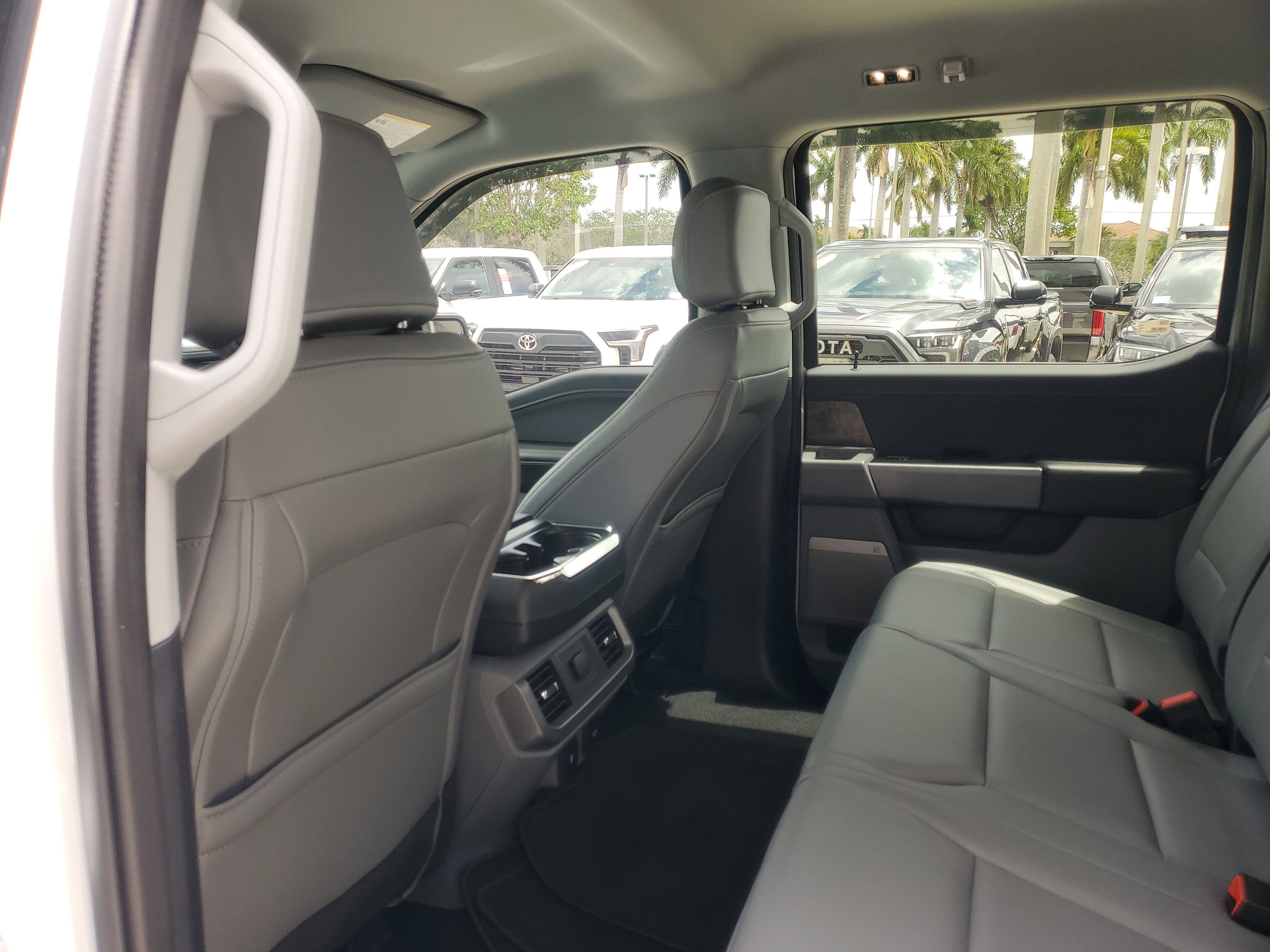 Used 2025 Ford F150 Lightning Flash AWD/4WD image 11