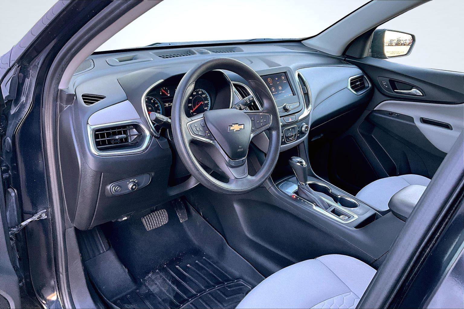 Used 2020 Chevrolet Equinox LS w/ LS Convenience Package image 15