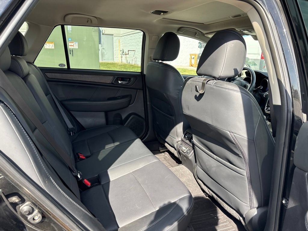 Used 2018 Subaru Outback 2.5i Limited AWD/4WD image 22